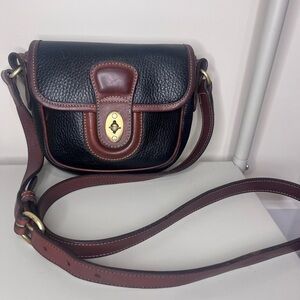 COACH Vintage Sheridan Mayfield Bag in Black & Tan